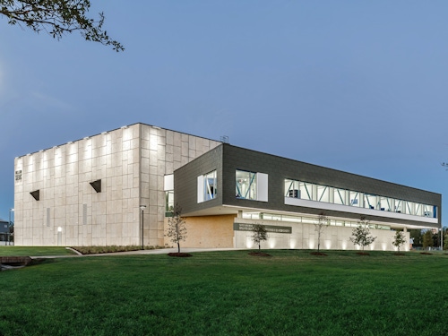 Texas Architect Magazine Features ACU&#039;s Gayle and Max Dillard Science and Engineering Research Center