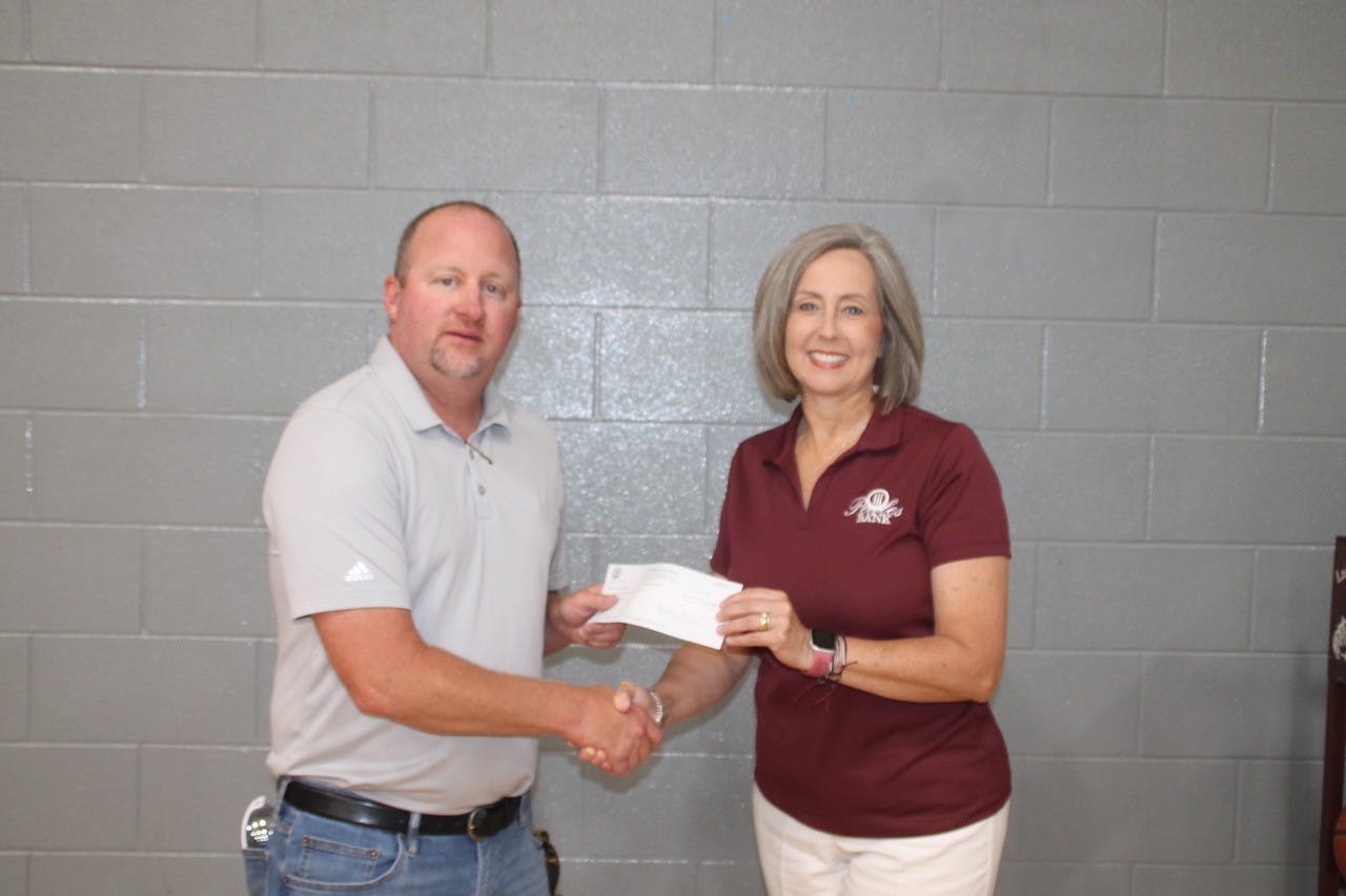 Peoples Bank partners with Seymour ISD Peoples Bank of Texas