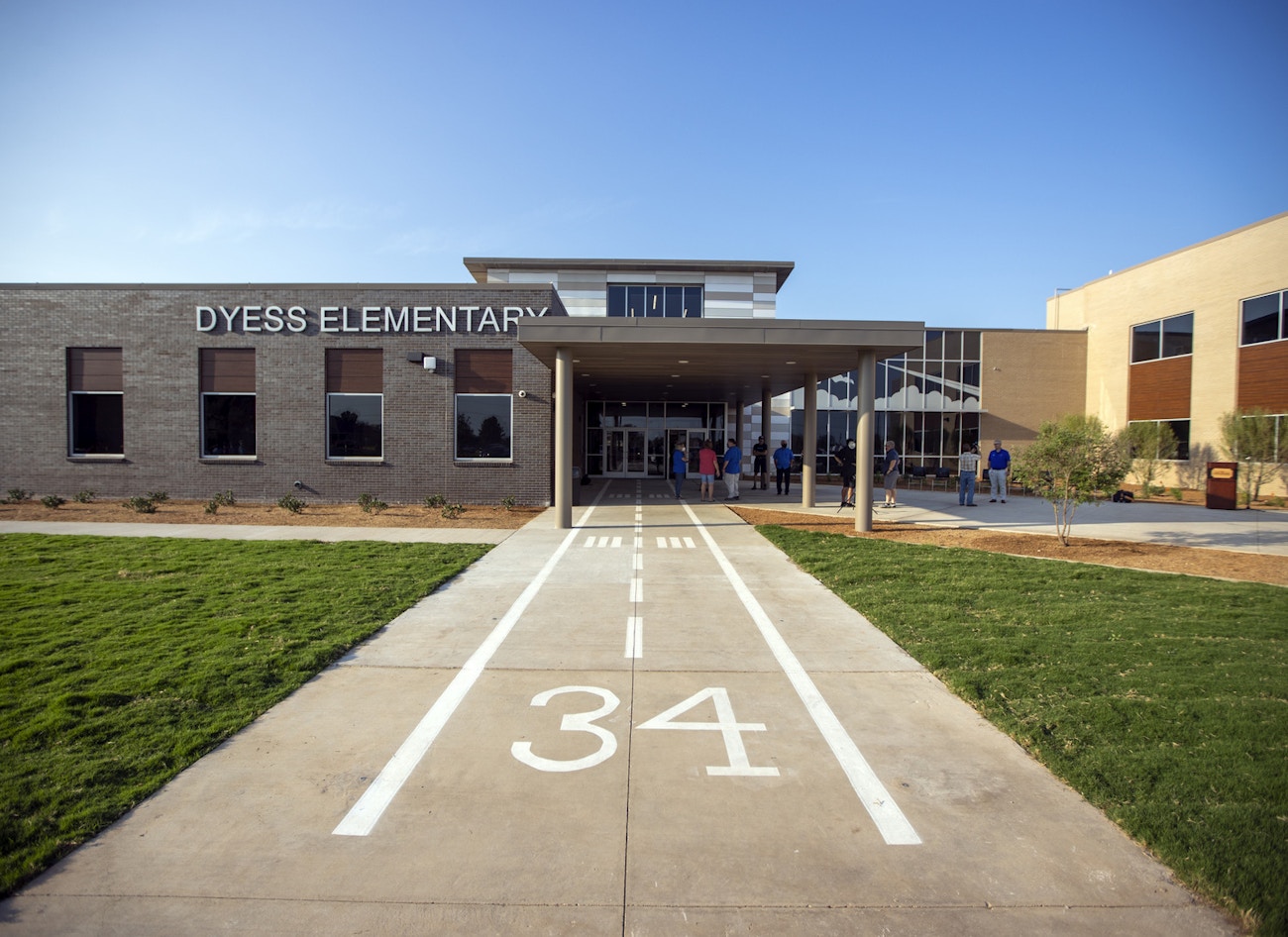                         Dyess Elementary School
                    