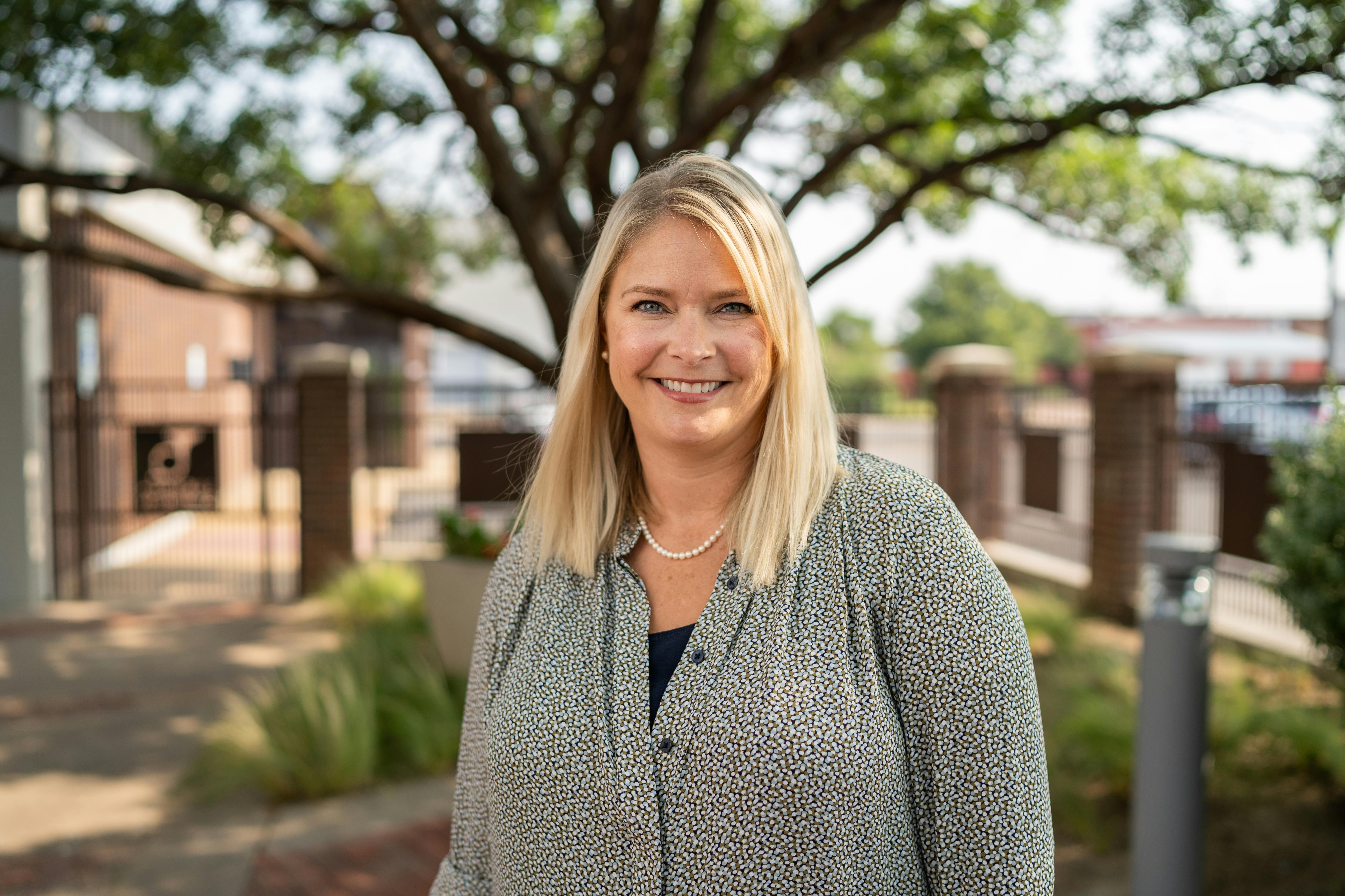 Jill Stangl Headshot